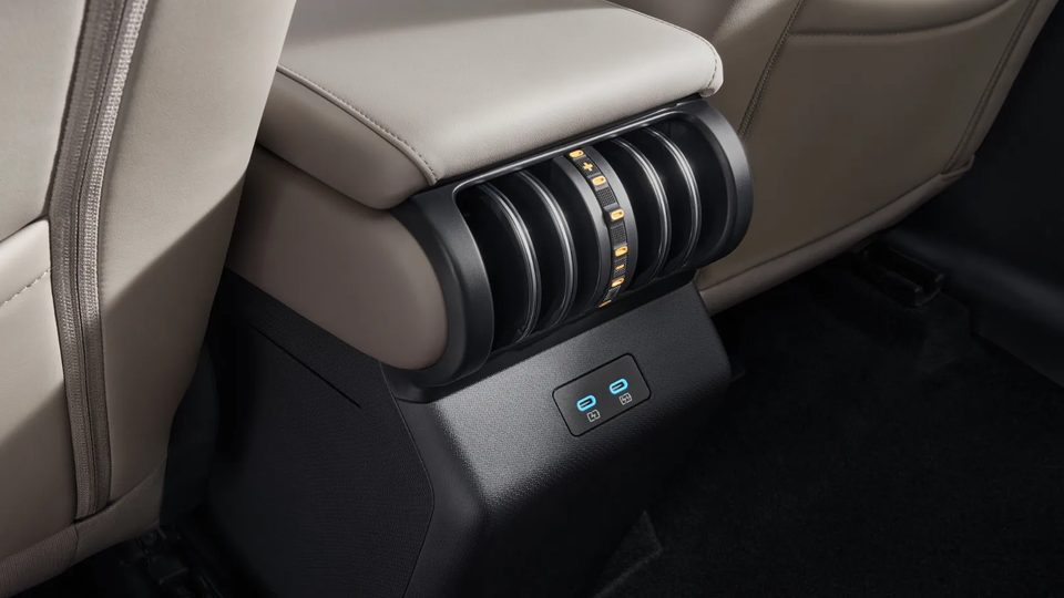 BYD ATTO 3 EVO — foto 2
