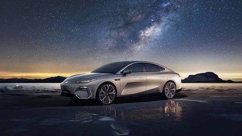 Geely Galaxy E8 — foto 8