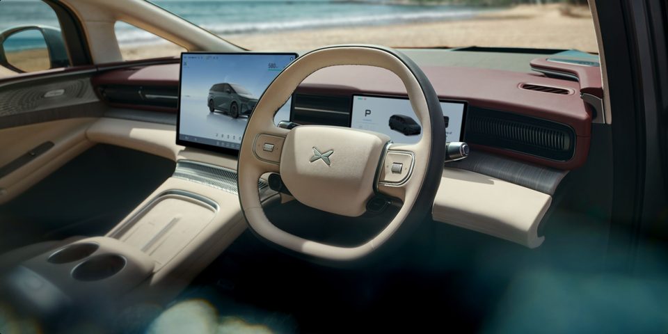 XPeng X9 — foto 11
