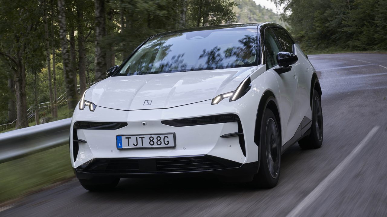 Zeekr X — foto 24